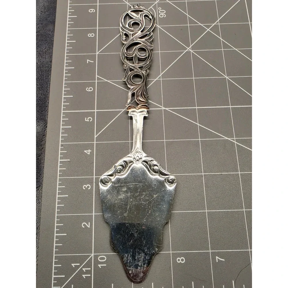 Vintage Silver Tone Cake Pie Server Ornate Openwork Scroll Floral Handle 9.5in